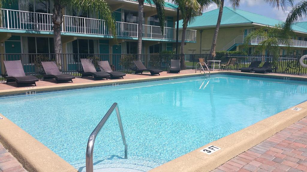 Days Inn By Wyndham Fort Pierce Midtown Luaran gambar