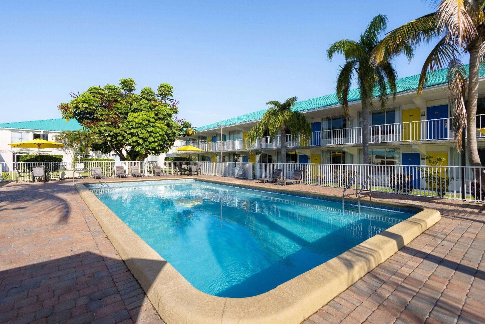 Days Inn By Wyndham Fort Pierce Midtown Luaran gambar