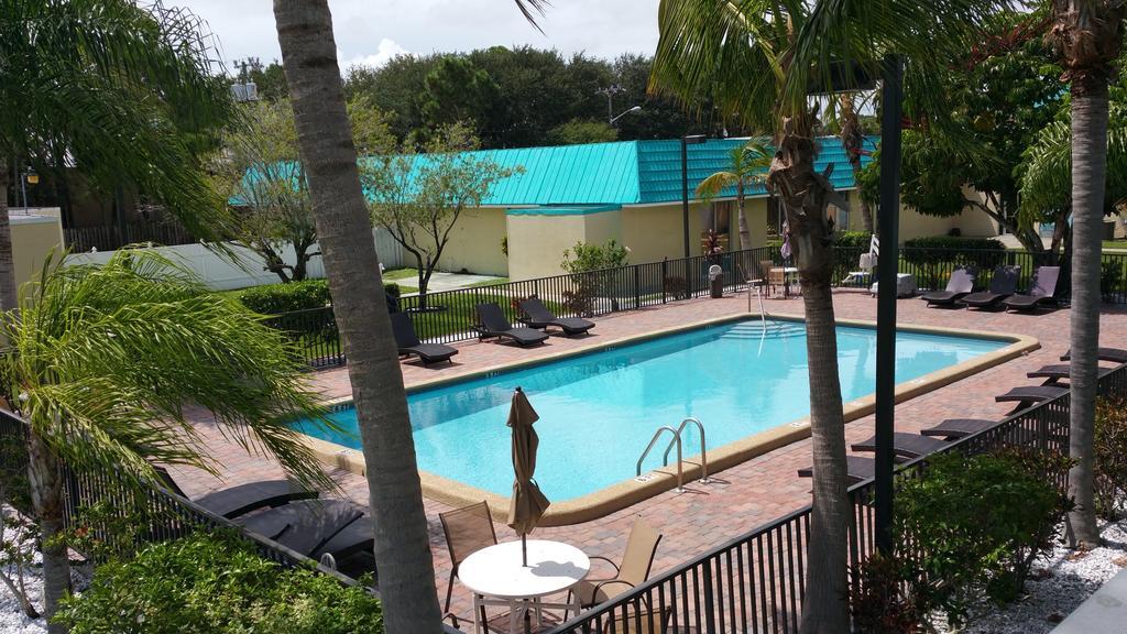 Days Inn By Wyndham Fort Pierce Midtown Luaran gambar